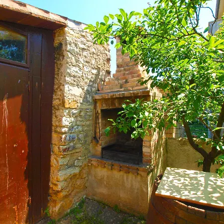 House 1037 Fažana